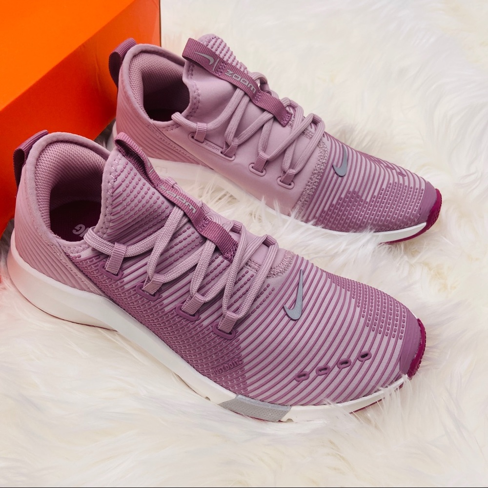 Nike Air Zoom Elevate - Picture 3 of 6
